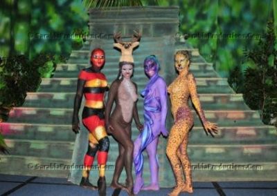 Body Paint animales de la selva en un evento en Cancun